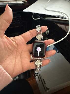 Apple Watch Series 7 (PRODUCT)RED 41mm GPS